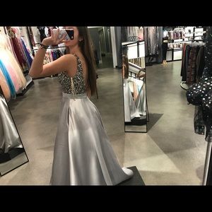 Prom dress(last season worn for 2 hours)